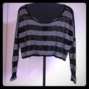 Black and Whit Stripe Crop Top